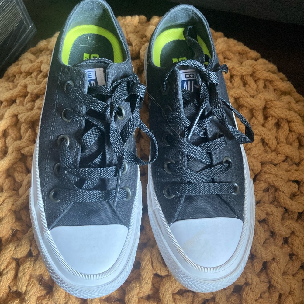 Black converse size 5.5 women’s NEW